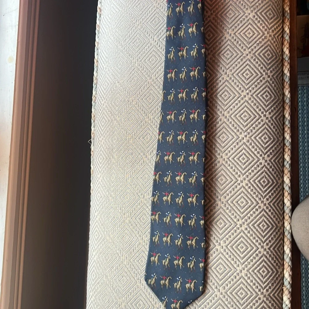 HORCHOW MENS TIE NAVY W/ POLO PLAYERS